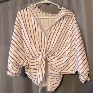 Oversized Cropped Blouse w Tie